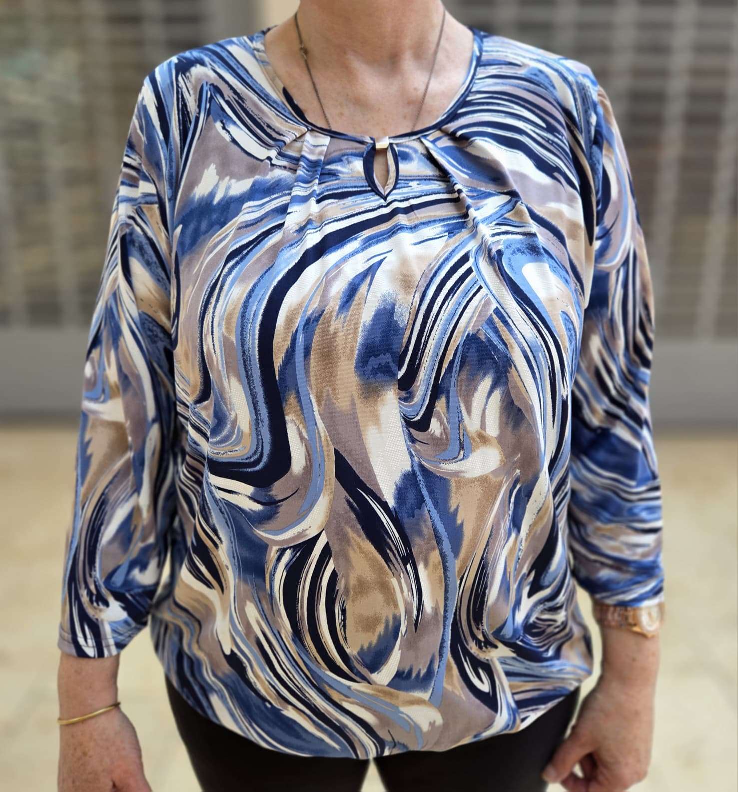 Comfortabele dames blouson 3/4e mouwen met elastische zoom: viscose met rek | maten S‑3XL, wasbaar op 40 °C. Bestel jouw Van Klasse favoriet vandaag.