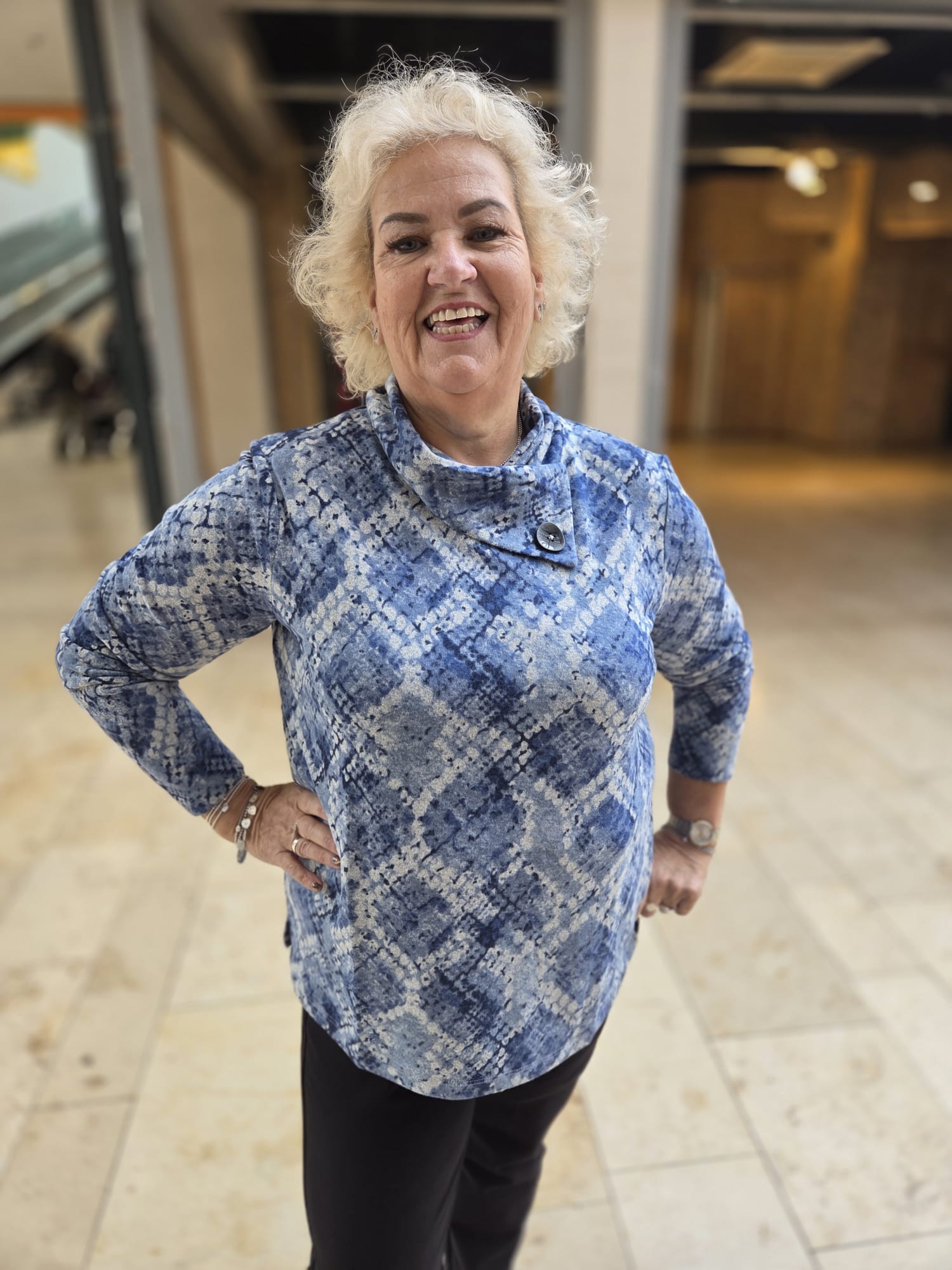 Gabriella K. Shirt lange mouw - Kraag met knoop