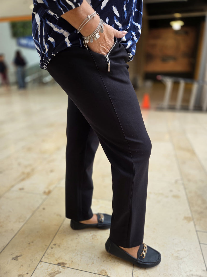 Alica Premium Winterpantalon zwart met elastische band en ritszakken – Van Klasse Mode