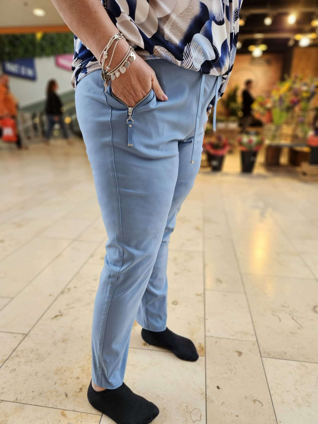 ALICA Pantalon stretch met aantrekkoord - Licht blauw