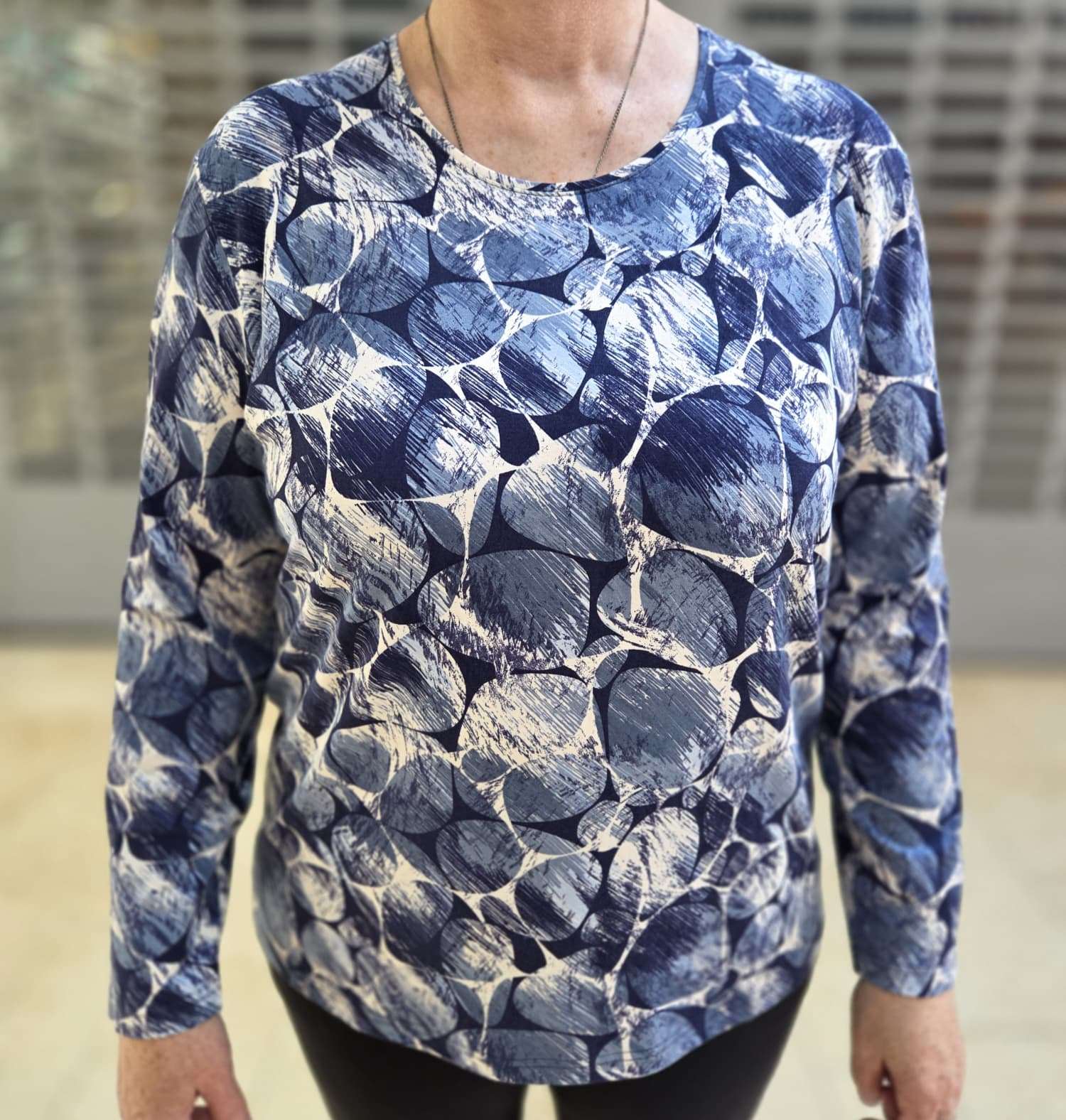 Ontdek de Marinello Shirt met lange mouw, gemaakt van hoogwaardige viscose – perfect voor het najaar en de winter! Persoonlijke advies lijn