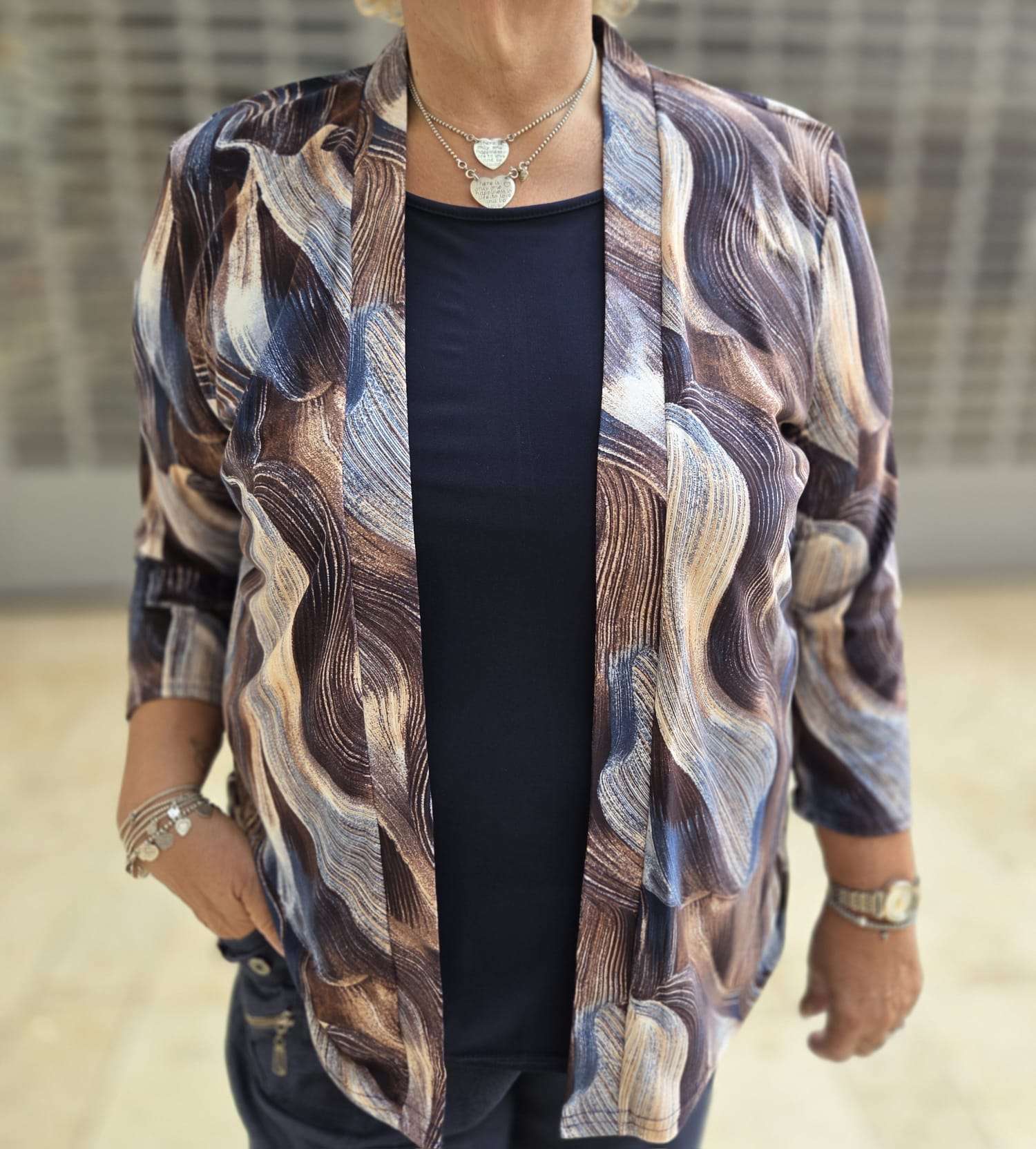 Bij van Klasse mode vind u de perfecte twinset die gemaakt is viscose | met rek | 2 in 1 zit aan elkaar vast | Bestel nu ontvang morgen !