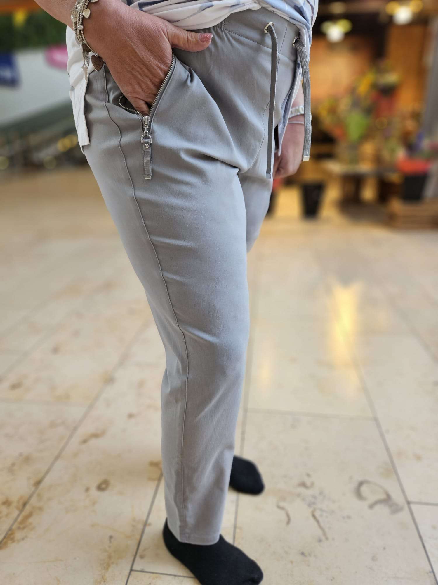 ALICA Pantalon stretch met aantrekkoord - Licht Grijs